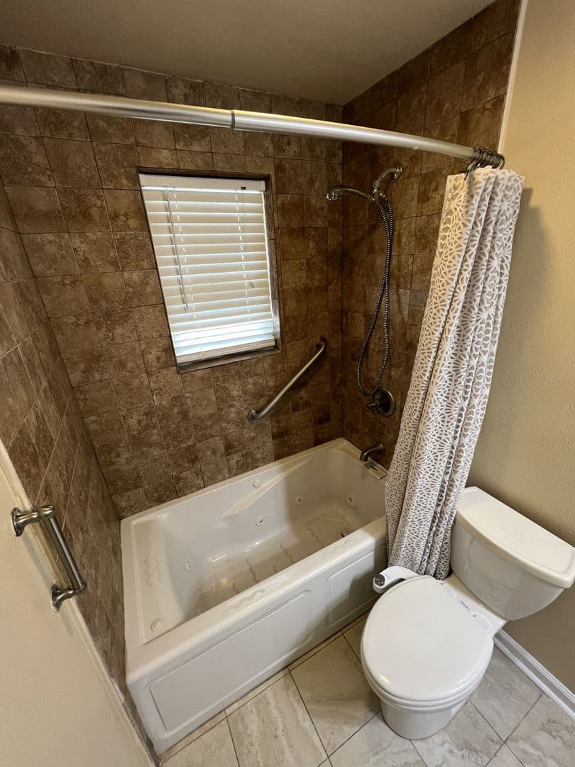 Baton Rouge House: 7516 Vice President Dr.