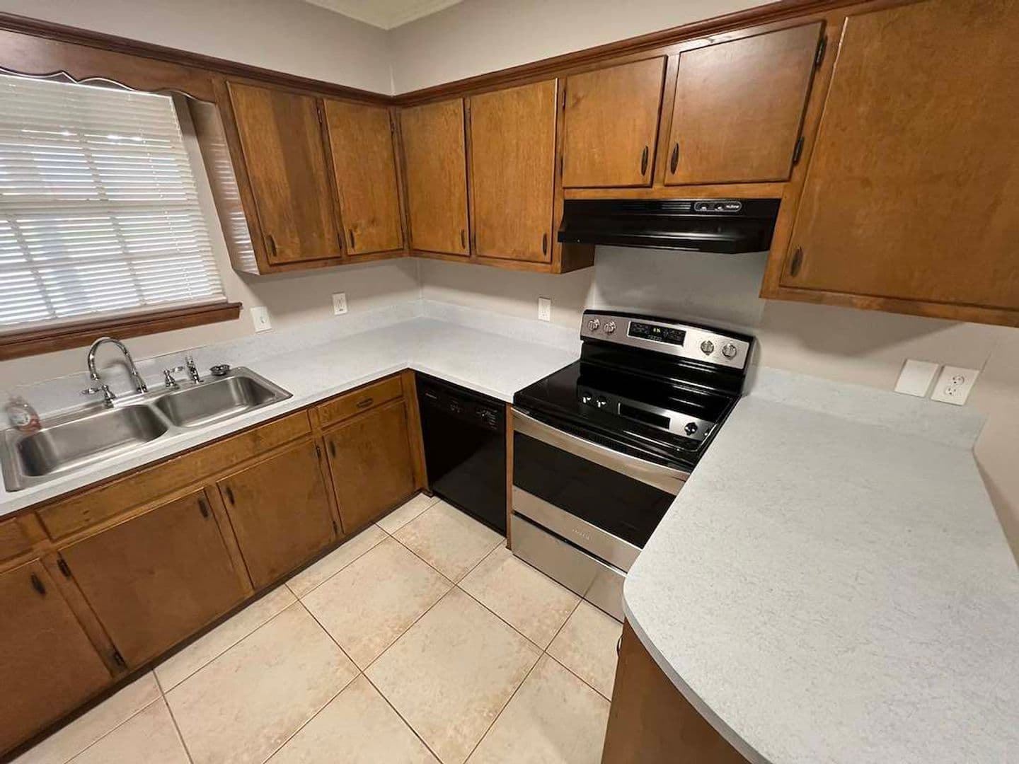 Zachary House: 1114 Willow Creek Dr.