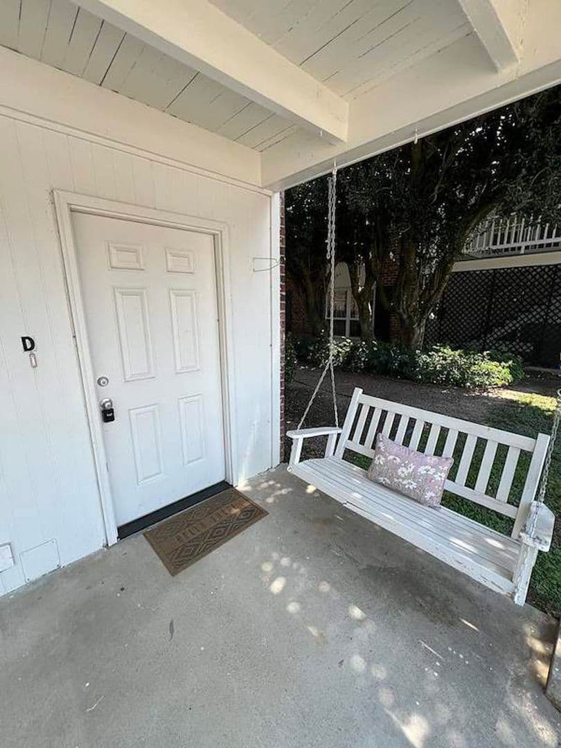 Baton Rouge House: 10438 Jefferson Hwy, Unit D