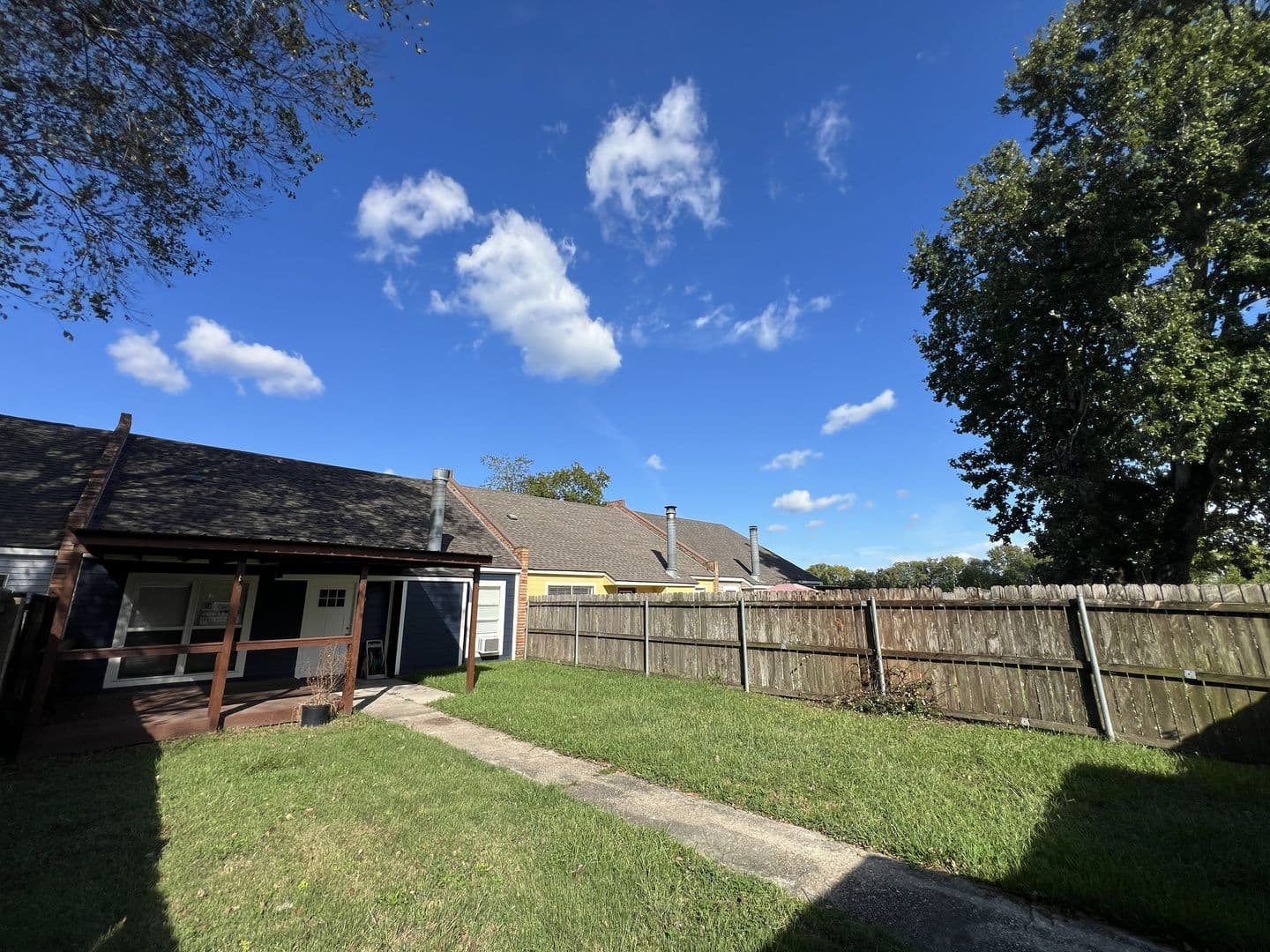 Baton Rouge House: 8724 Pecan Tree Dr.