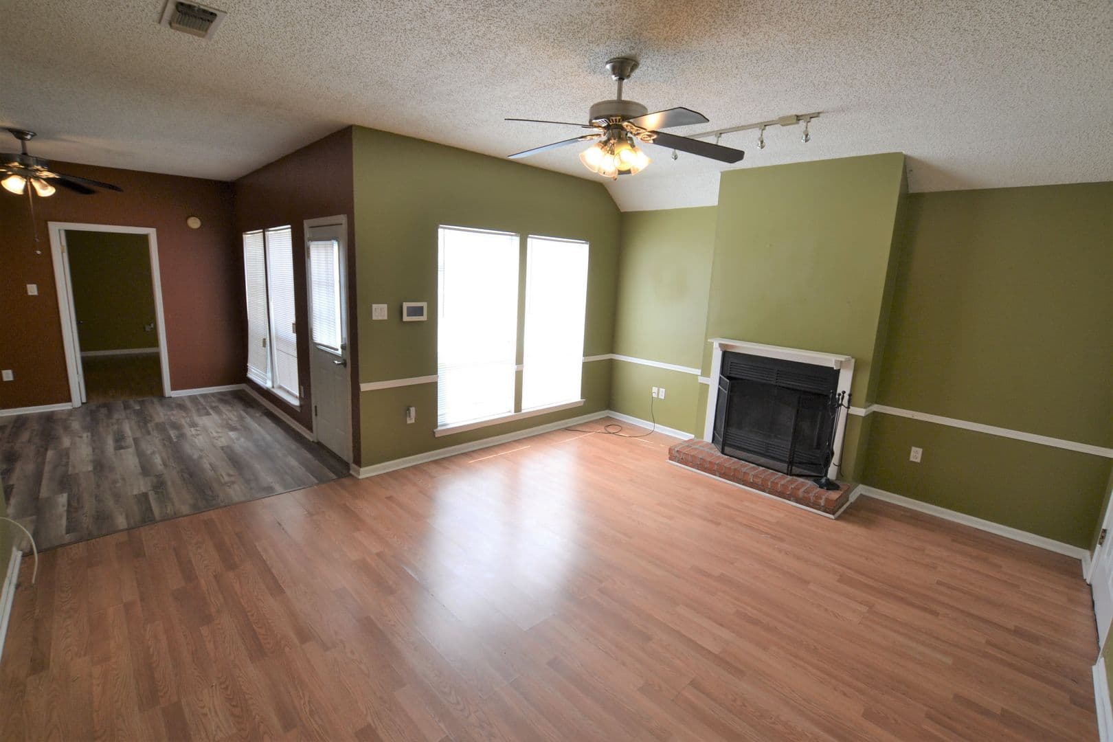 Baton Rouge House: 2136 S Flannery Rd.