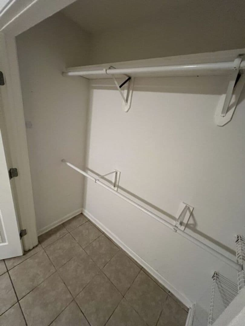 Baton Rouge House: 3280 Crestaire Dr