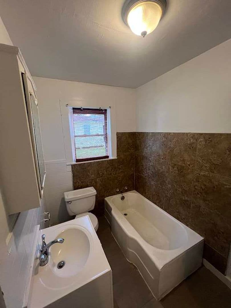 Baton Rouge House: 13313 Sunshine Rd.