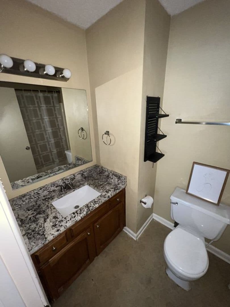Baton Rouge Townhome: 10062 Jefferson Hwy