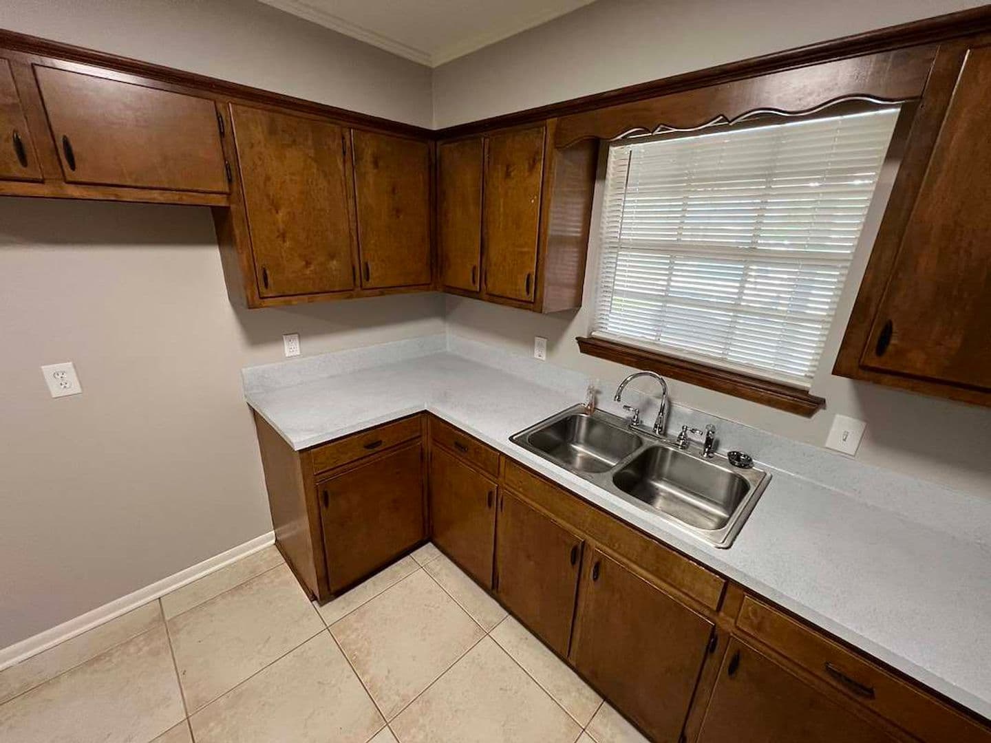 Zachary House: 1114 Willow Creek Dr.