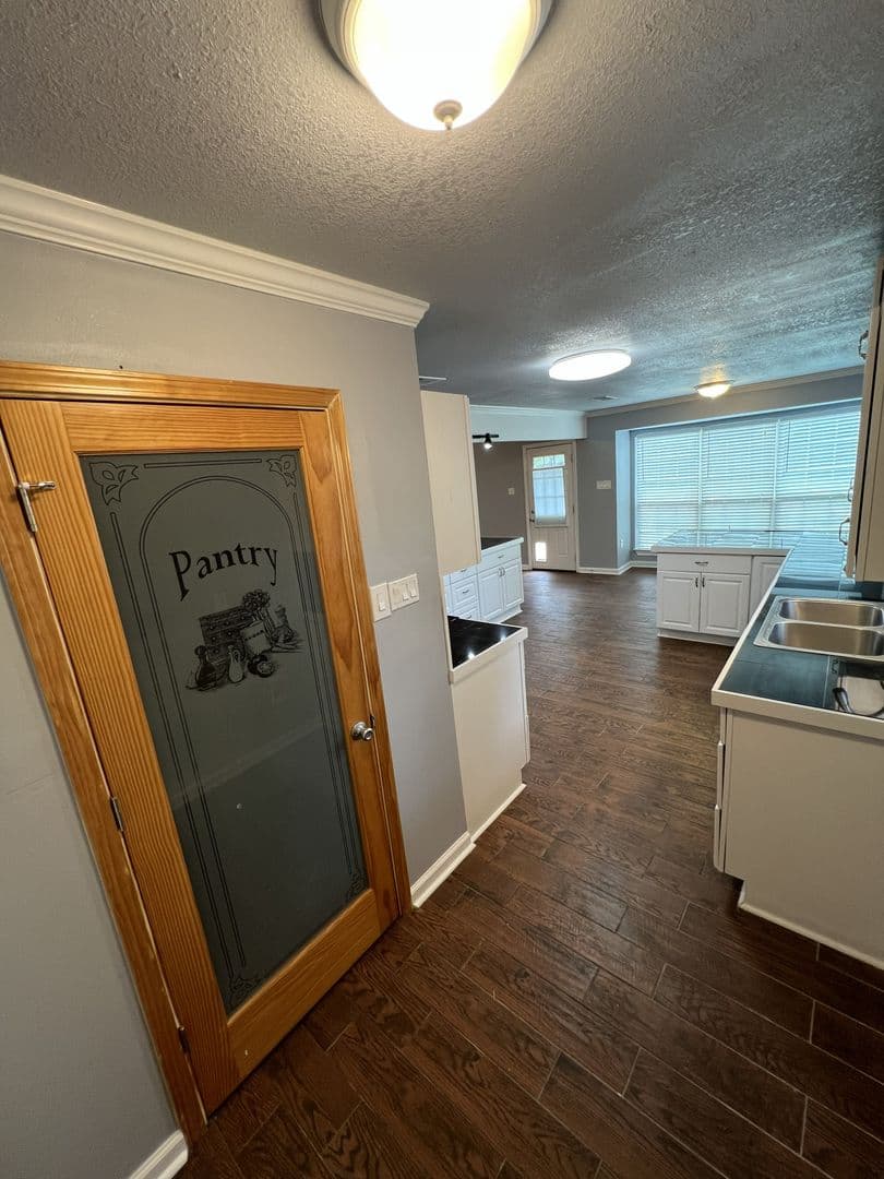 Baton Rouge House: 7516 Vice President Dr.