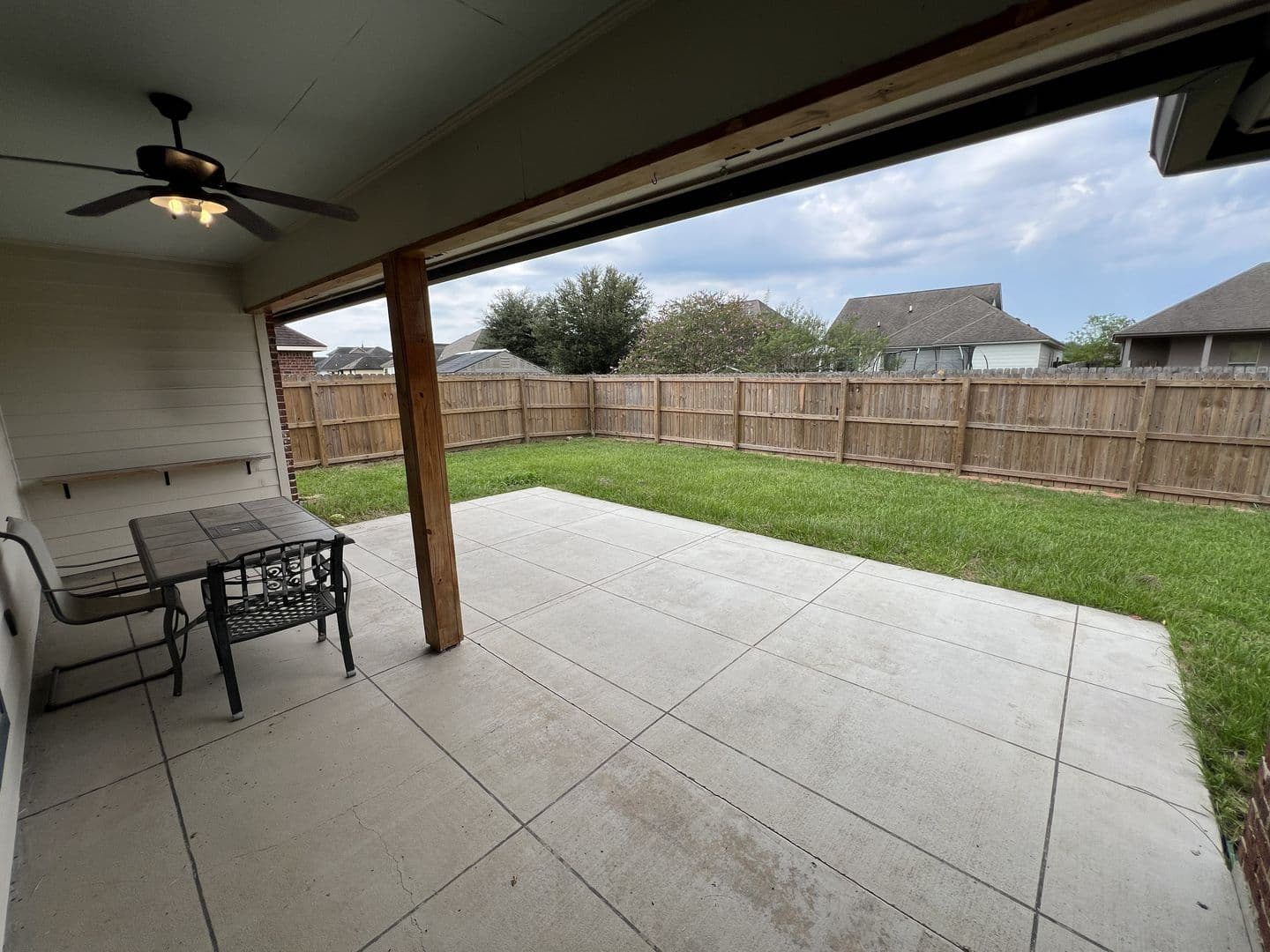 Zachary House: 7335 Oakview Dr.