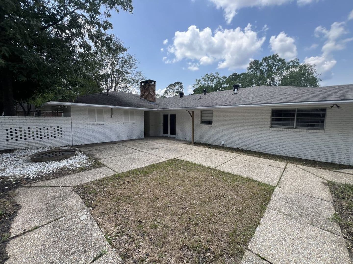 Baton Rouge House: 10444 Browning Dr.