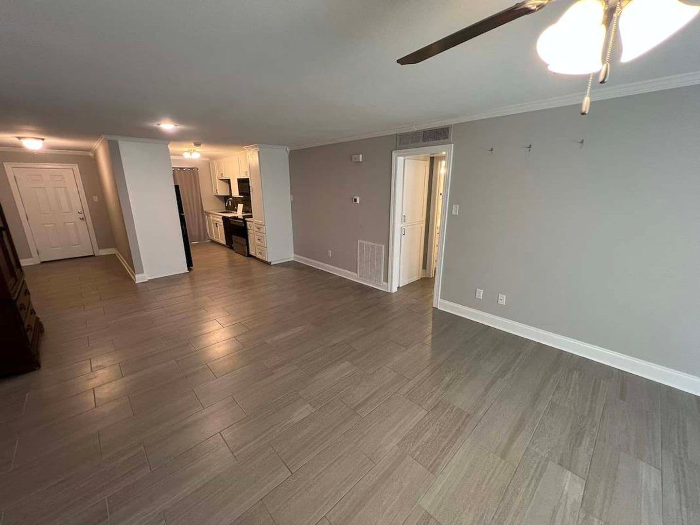 Baton Rouge House: 10438 Jefferson Hwy, Unit D