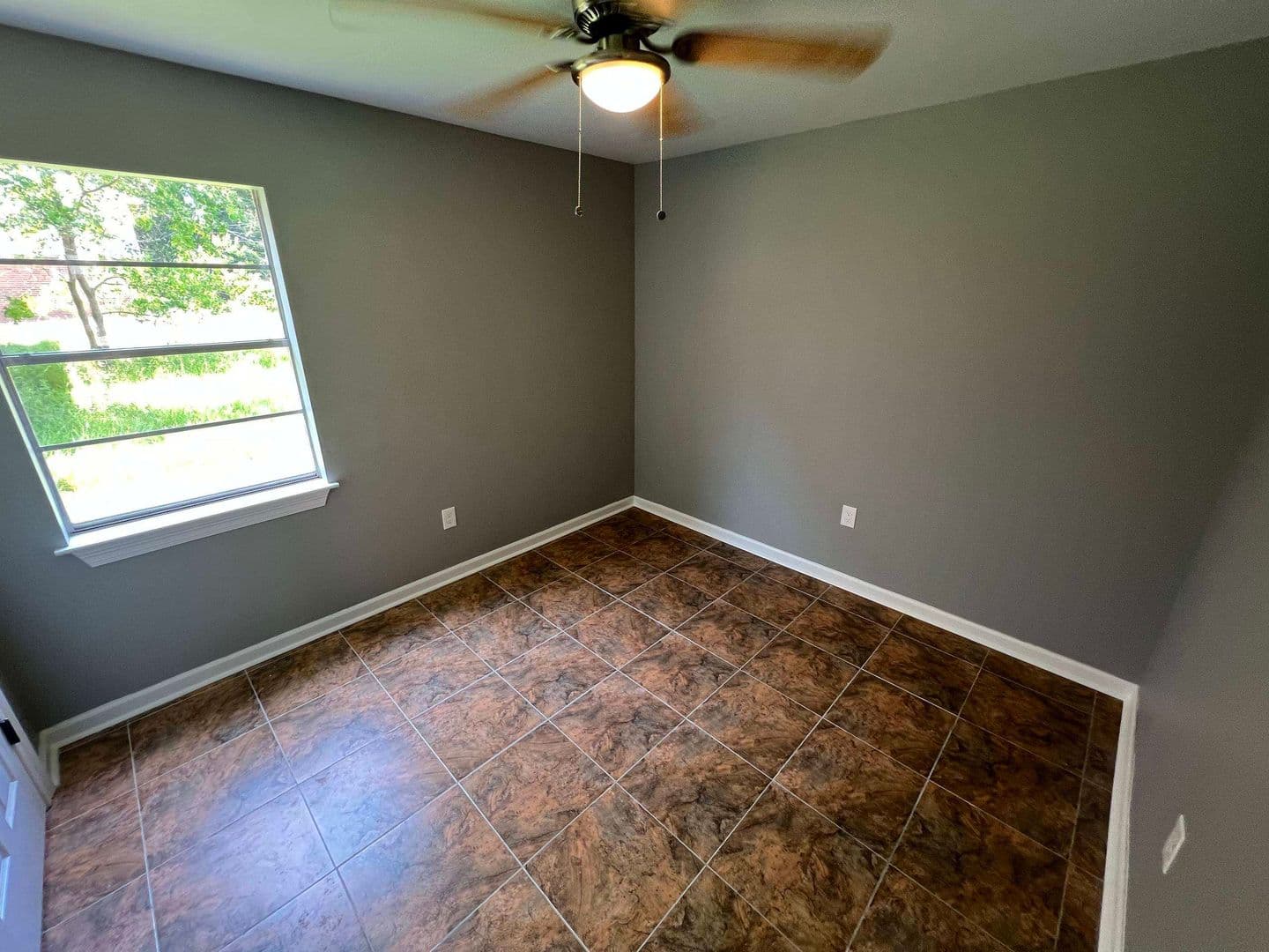 Baker Apartment: 5057 Baker Blvd