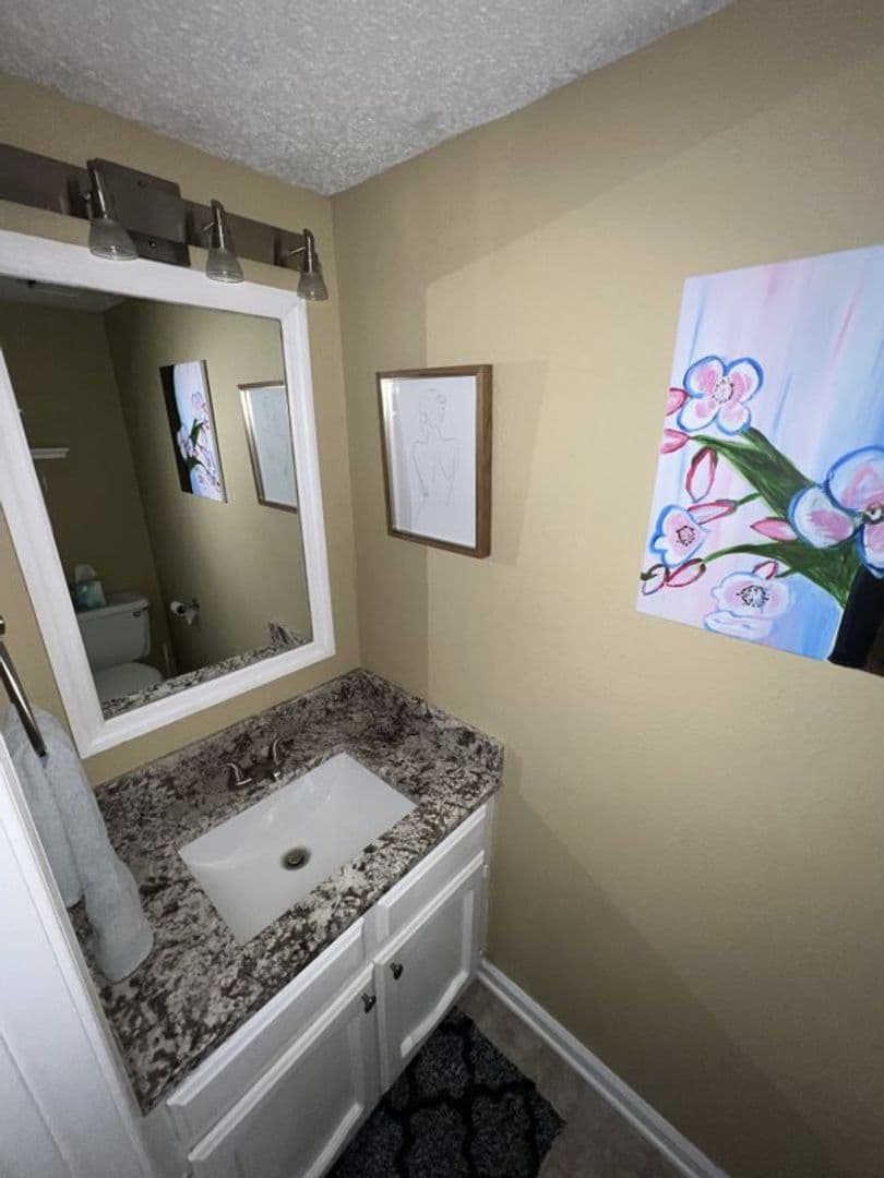 Baton Rouge Townhome: 10062 Jefferson Hwy