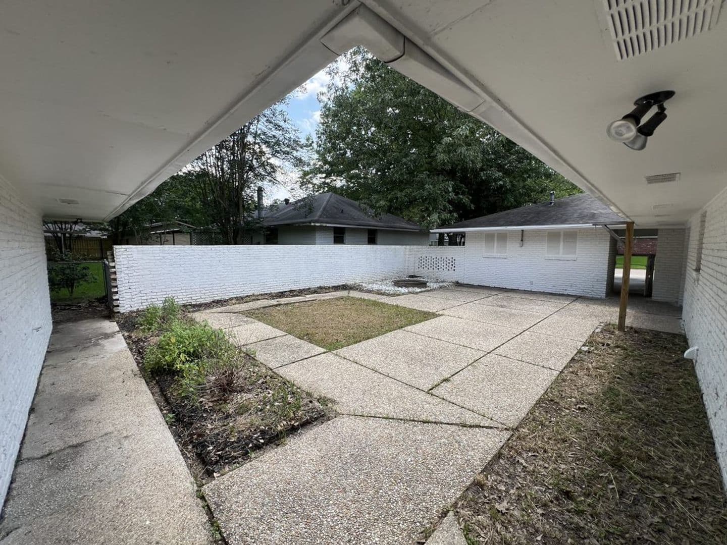 Baton Rouge House: 10444 Browning Dr.