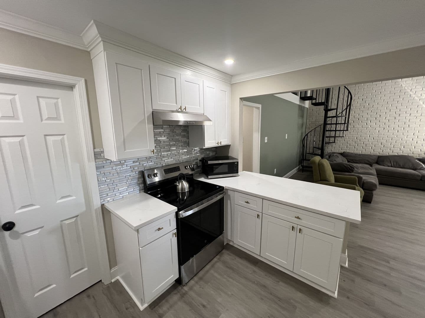 Baton Rouge House: 8724 Pecan Tree Dr.