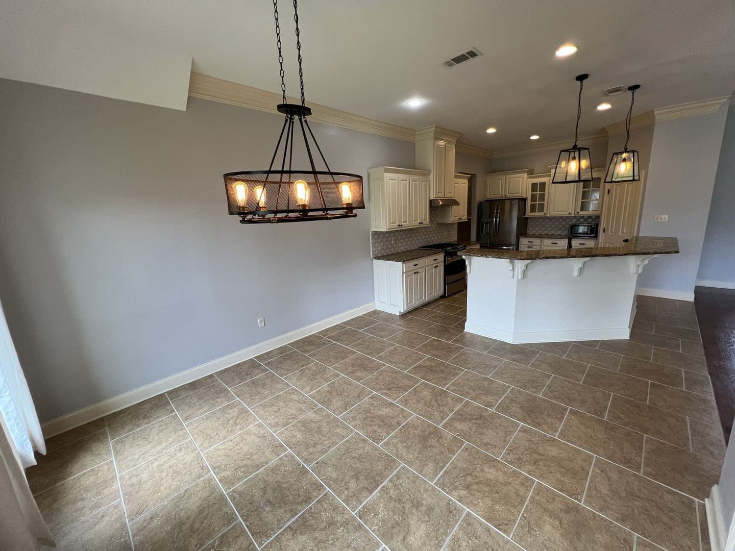 Zachary House: 7335 Oakview Dr.