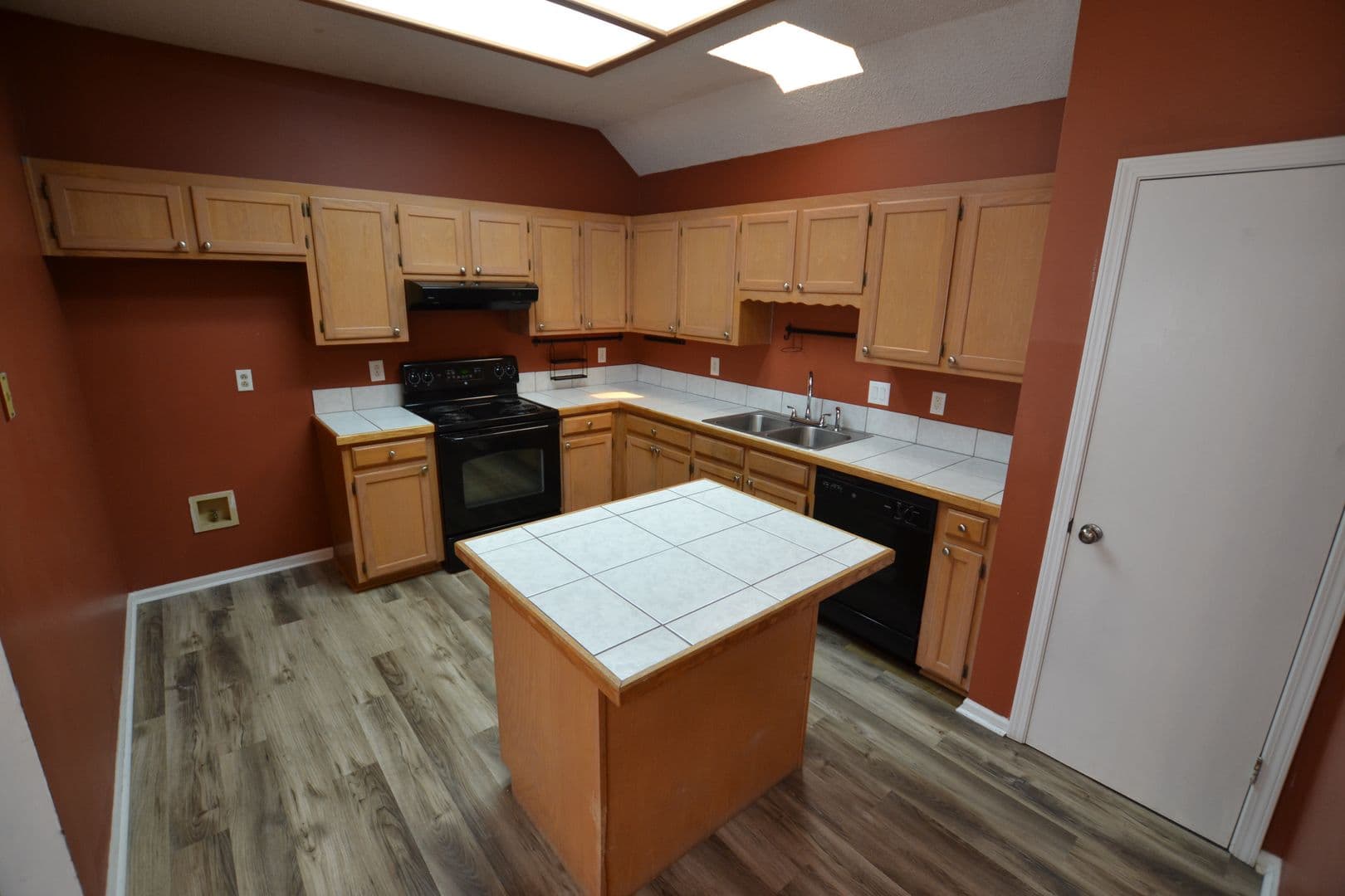 Baton Rouge House: 2136 S Flannery Rd.