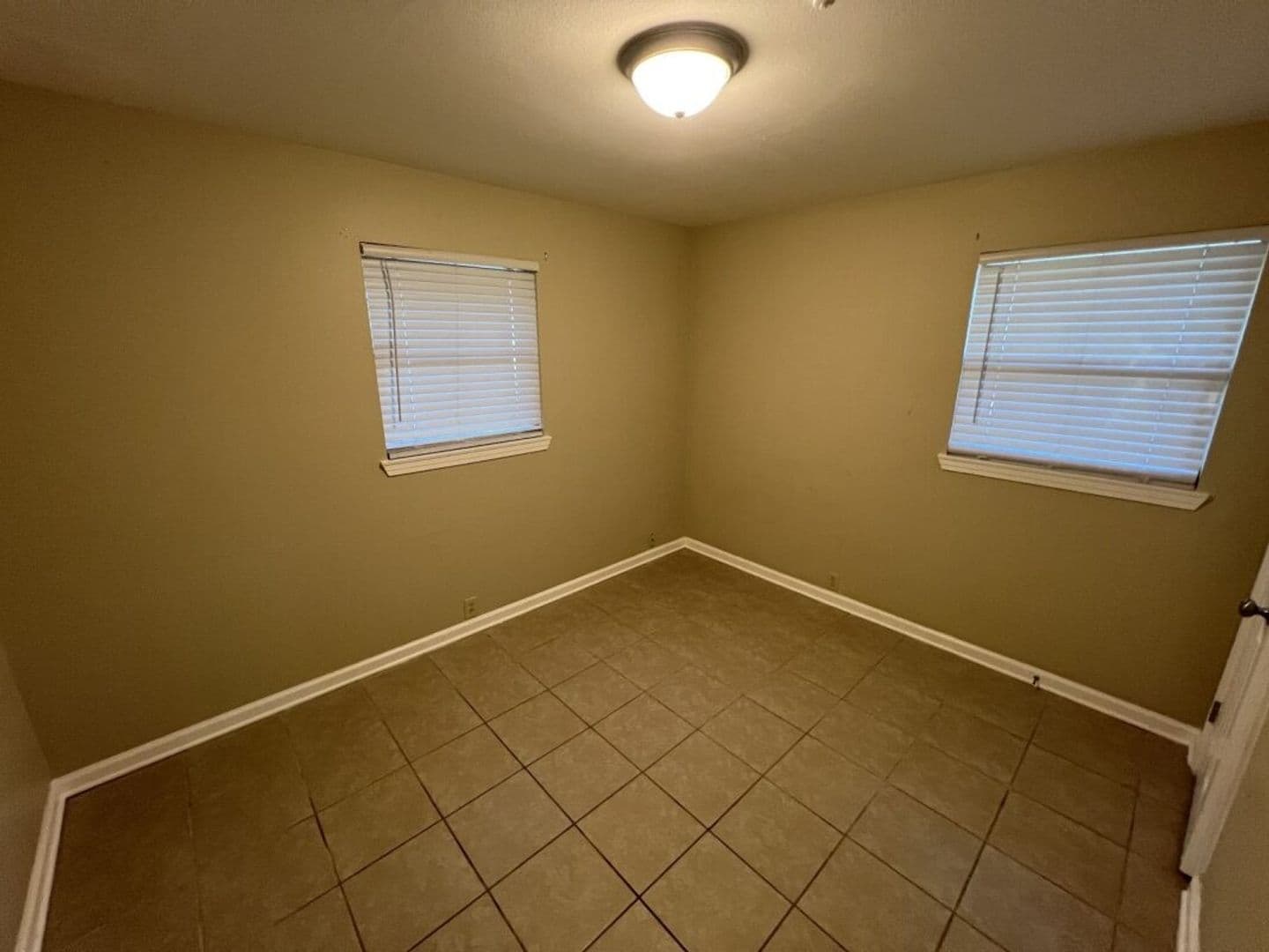 Baton Rouge House: 3280 Crestaire Dr