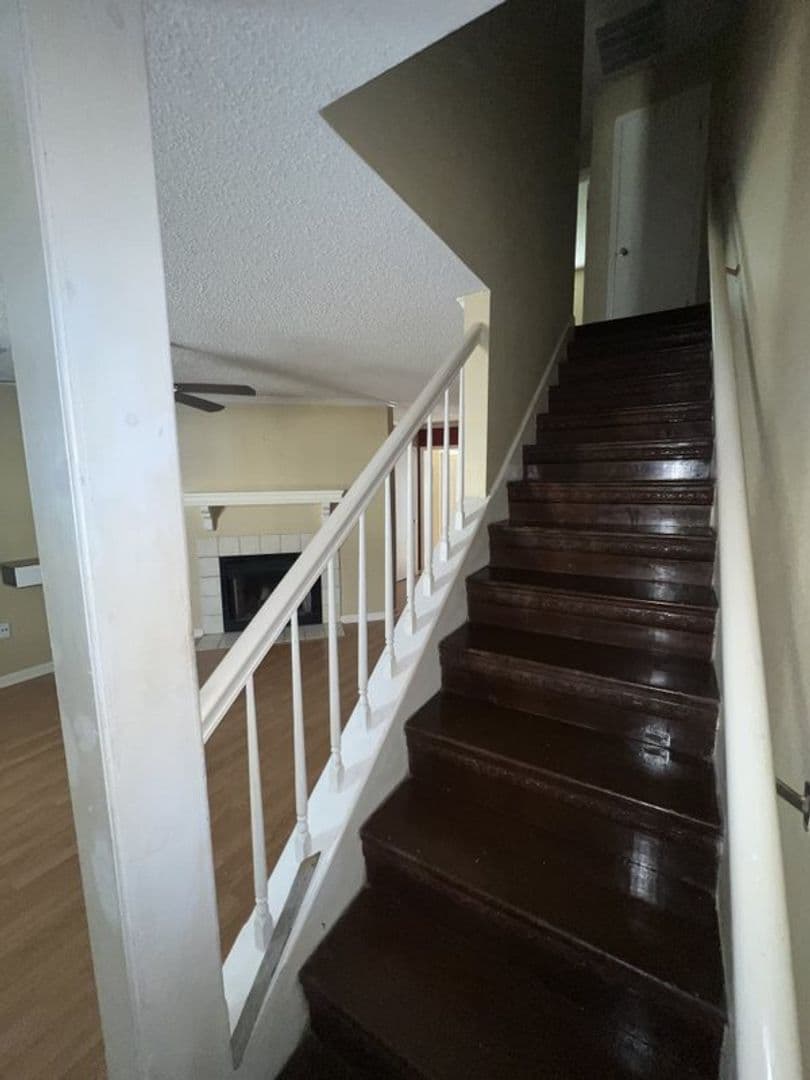 Baton Rouge Townhome: 10062 Jefferson Hwy