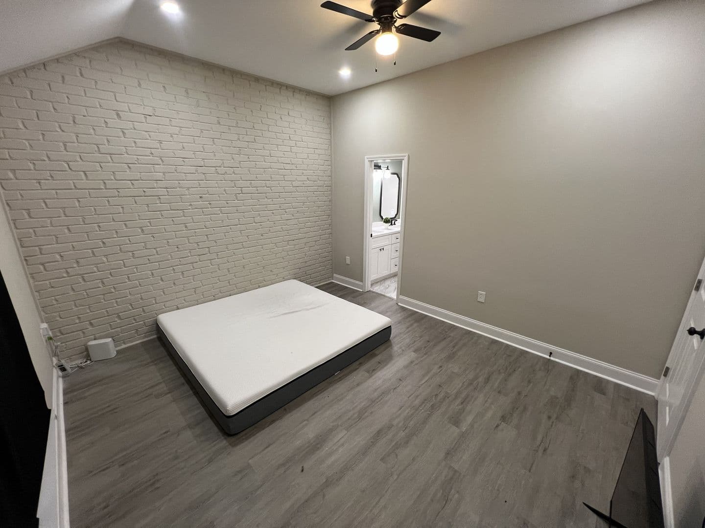 Baton Rouge House: 8724 Pecan Tree Dr.