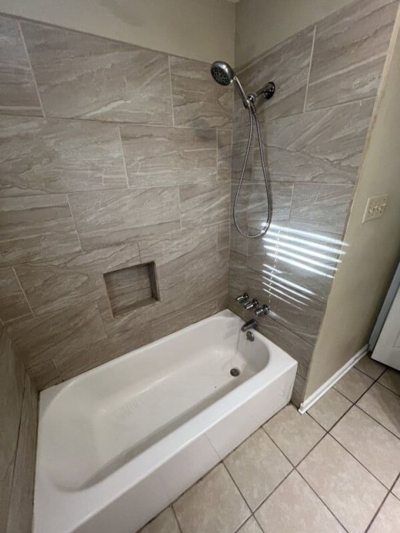 Baton Rouge House: 3280 Crestaire Dr