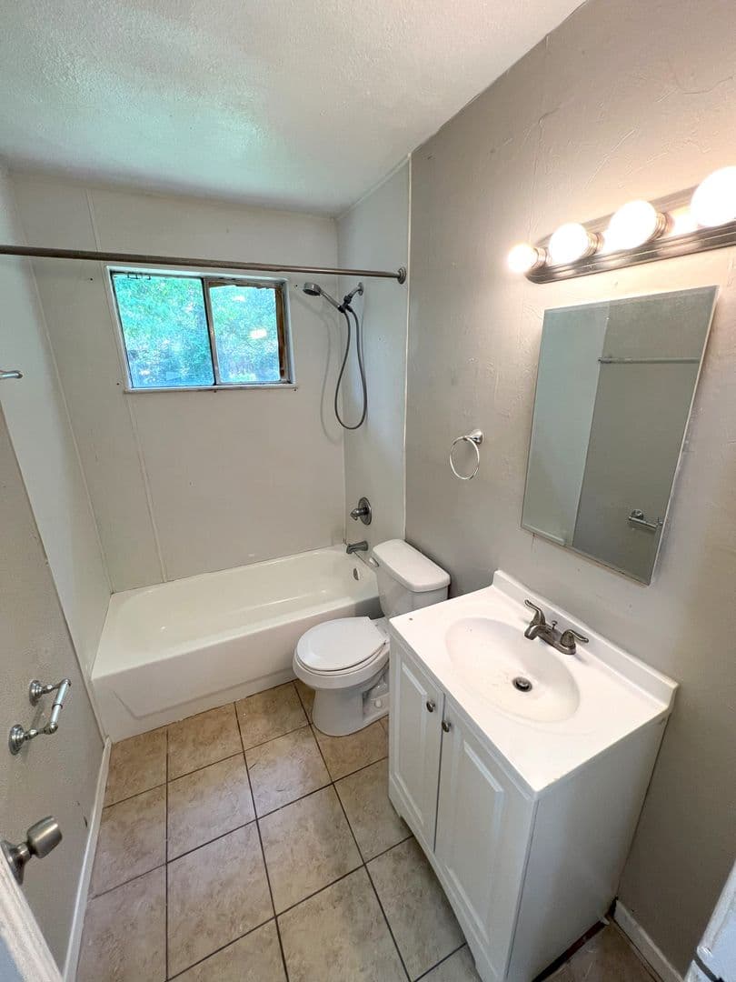 Baton Rouge House: 6132 Pontotoc St