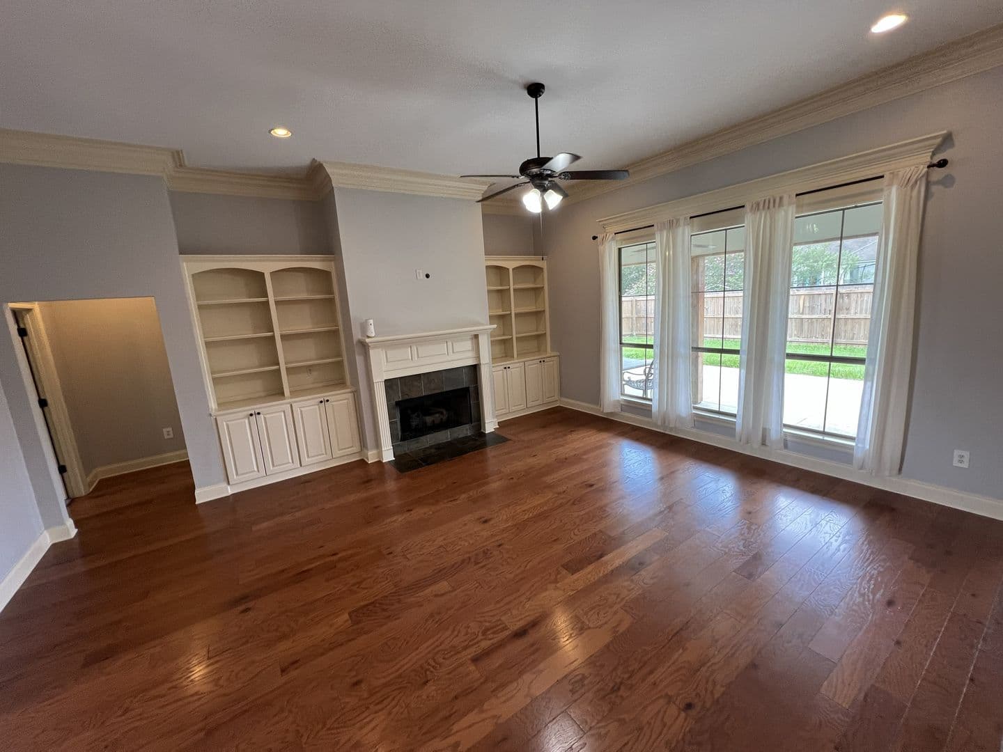 Zachary House: 7335 Oakview Dr.