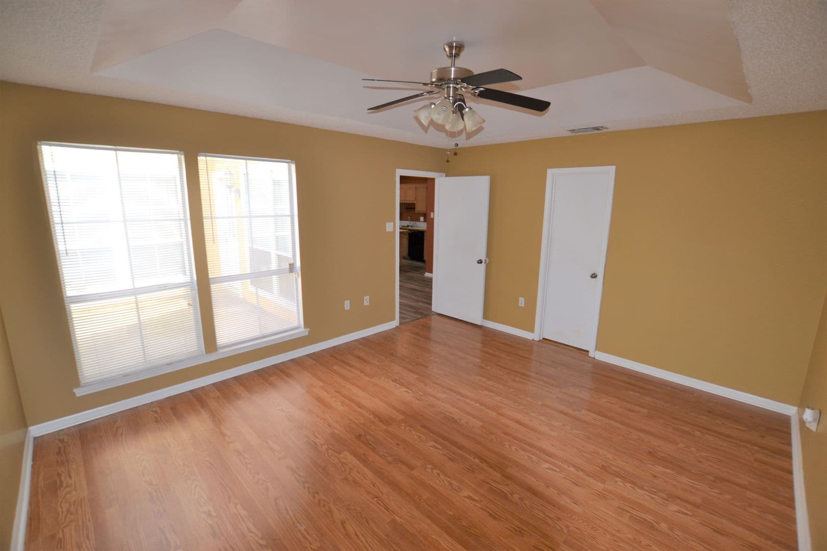 Baton Rouge House: 2136 S Flannery Rd.