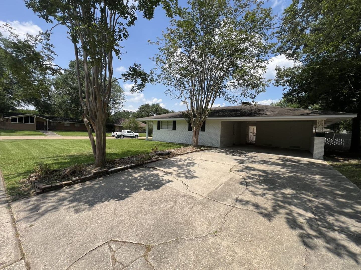 Baton Rouge House: 10444 Browning Dr.