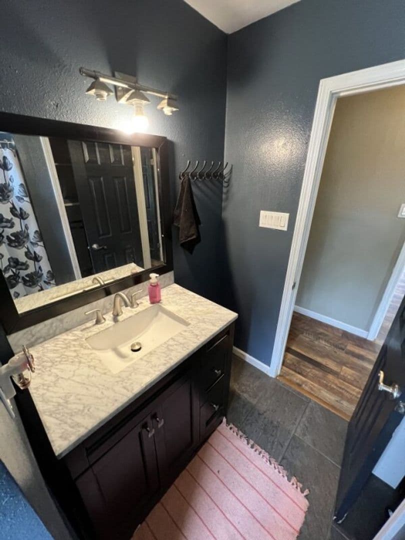 Denham Springs House: 8725 Fairoaks St