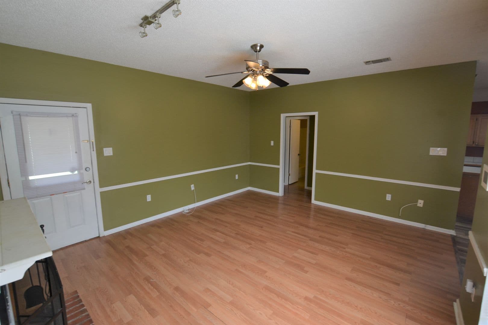 Baton Rouge House: 2136 S Flannery Rd.