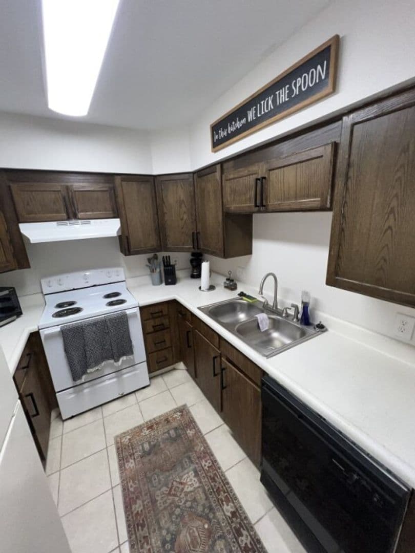 Baton Rouge Apartment: 4547 Alvin Dark