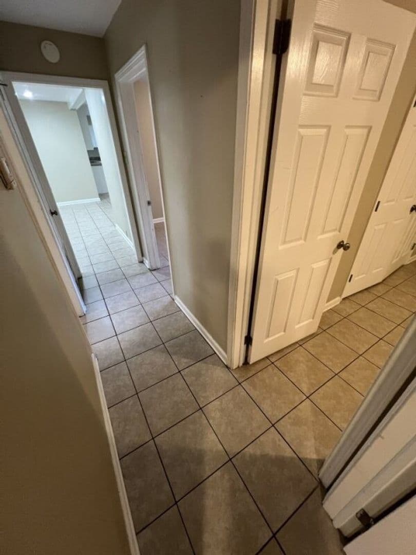 Baton Rouge House: 3280 Crestaire Dr