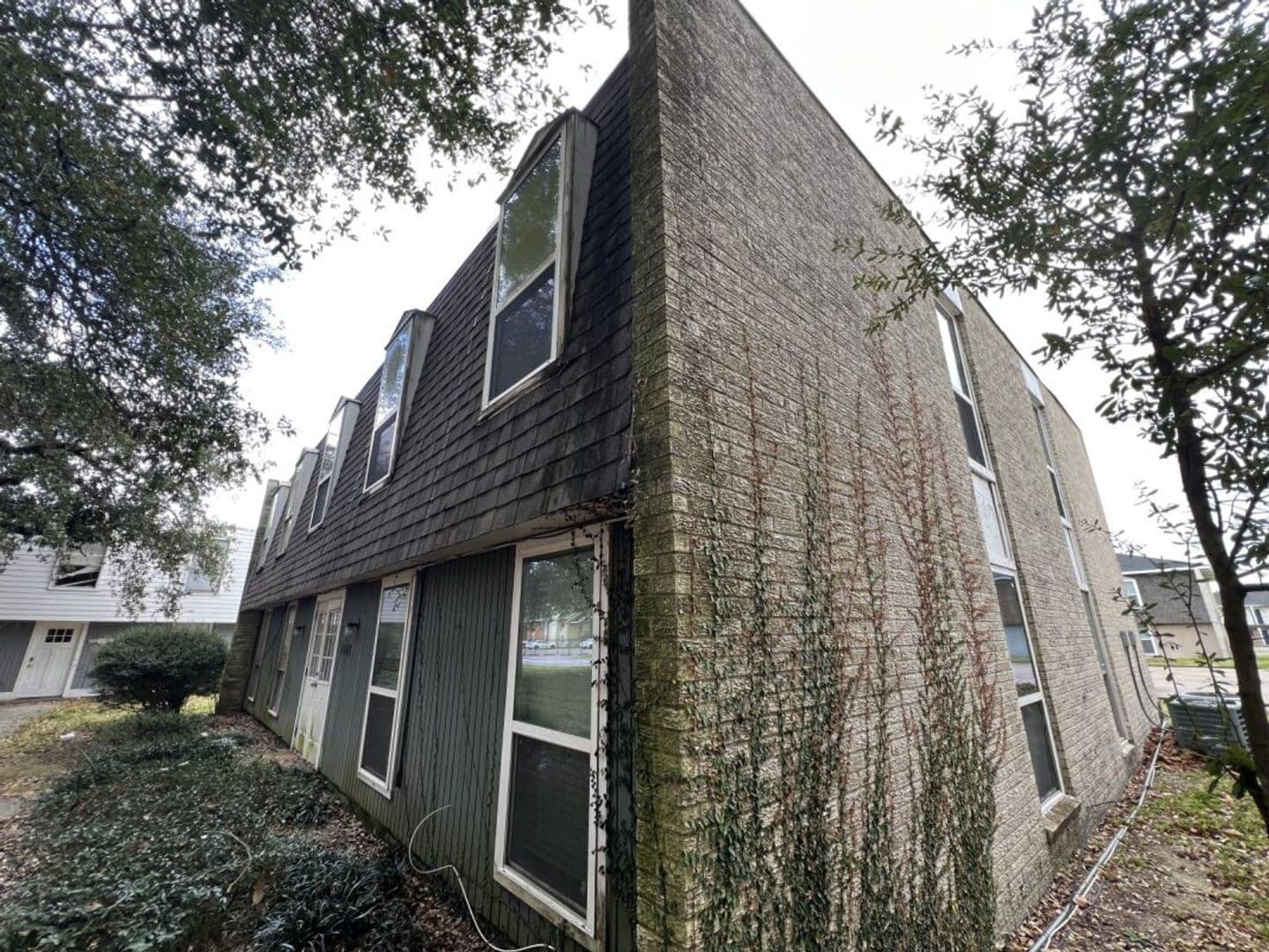 Baton Rouge Apartment: 4547 Alvin Dark