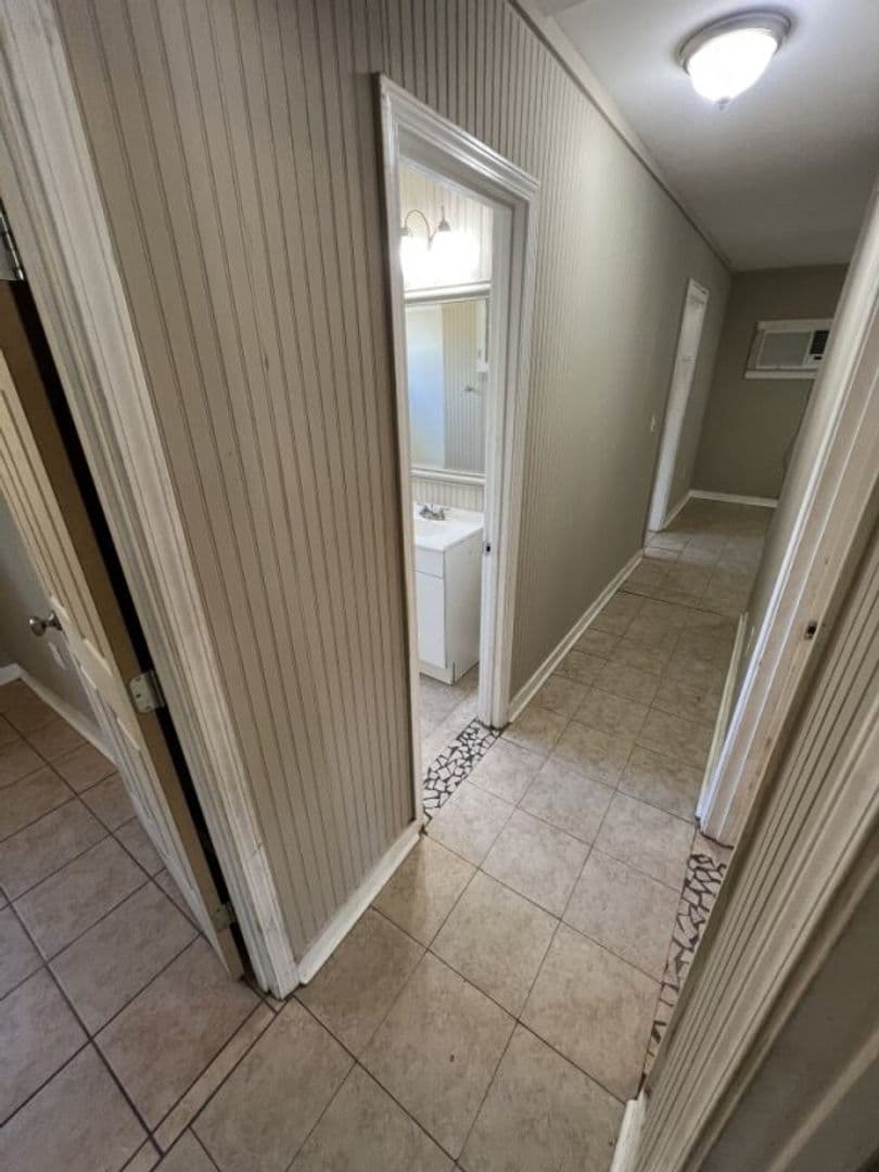 Baton Rouge House: 5863 Denova St