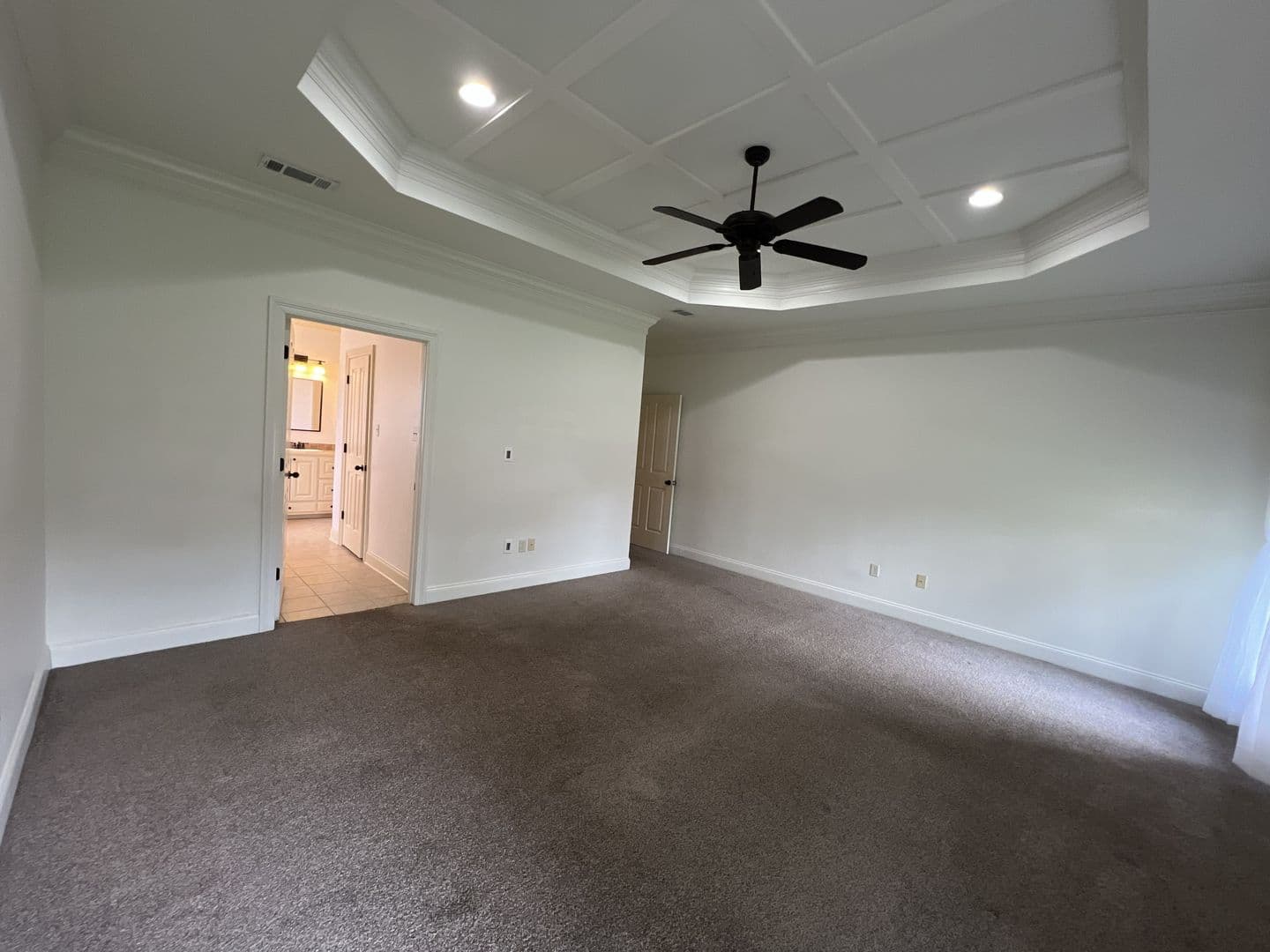 Zachary House: 7335 Oakview Dr.