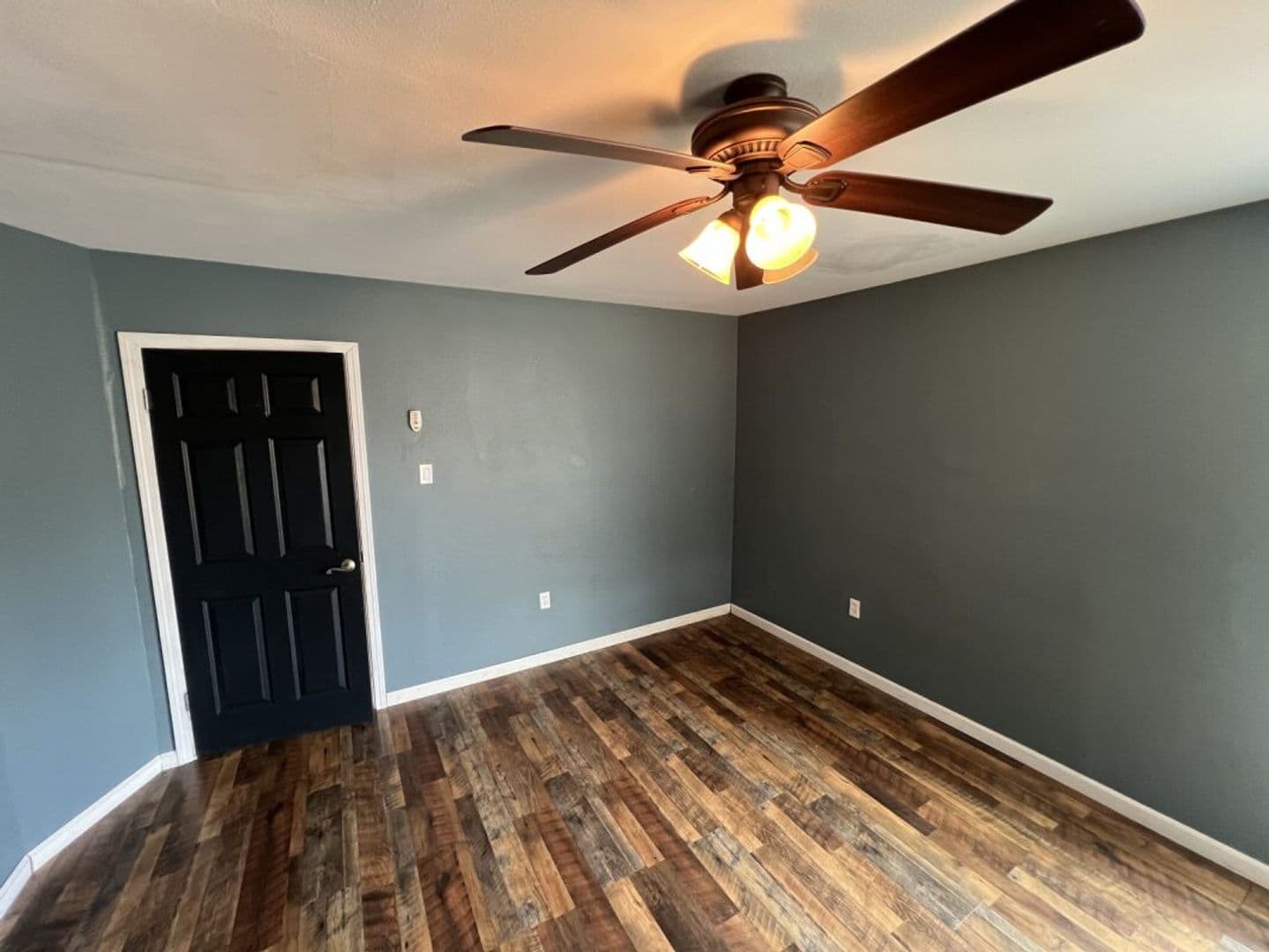 Denham Springs House: 8725 Fairoaks St