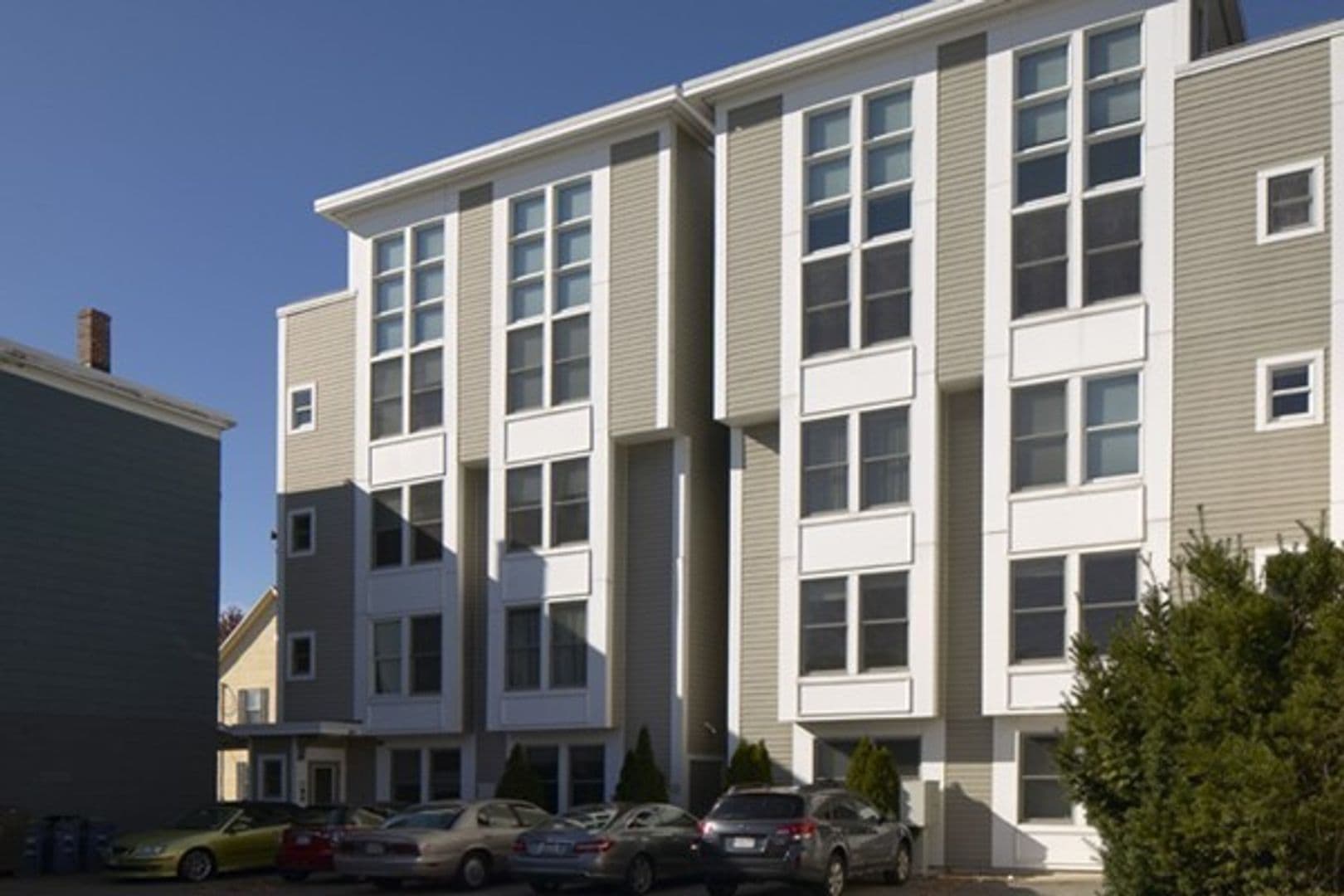 Somerville Townhome: 23 Park Street Unit 1