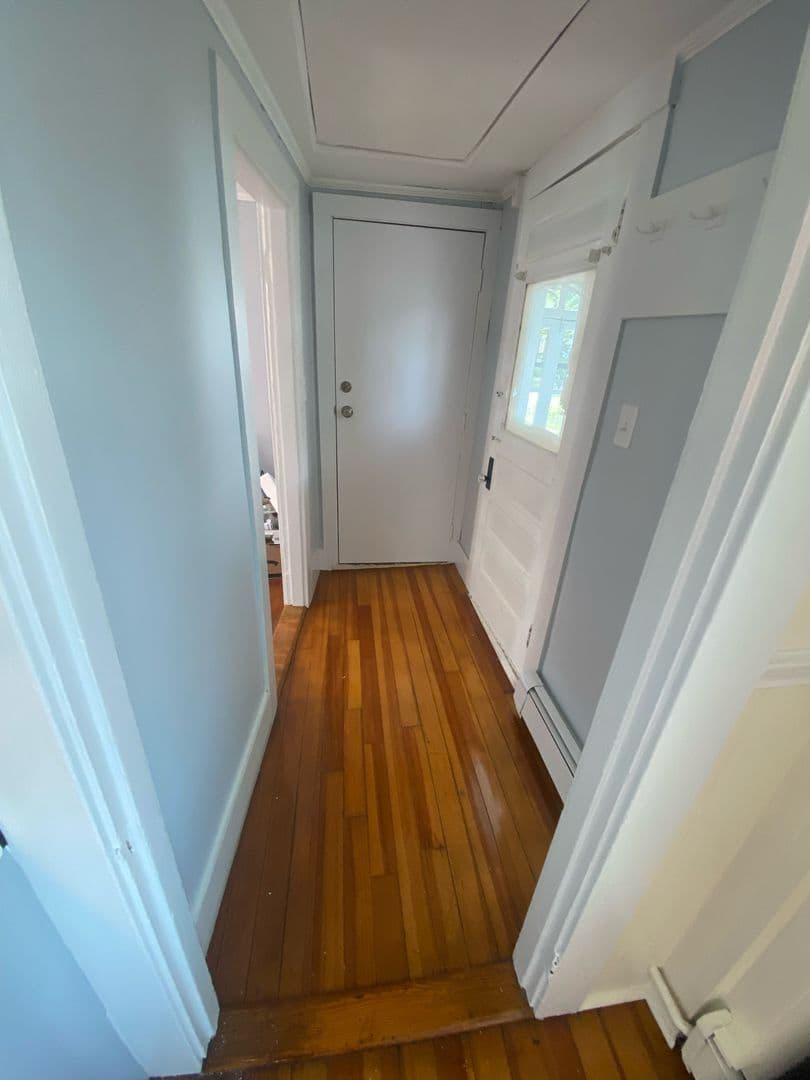 Milford Apartment: 11 Clark St
