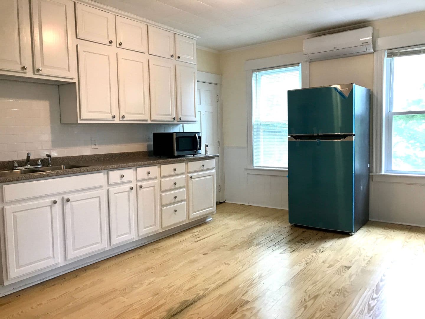 Grafton Apartment: 20 Main St