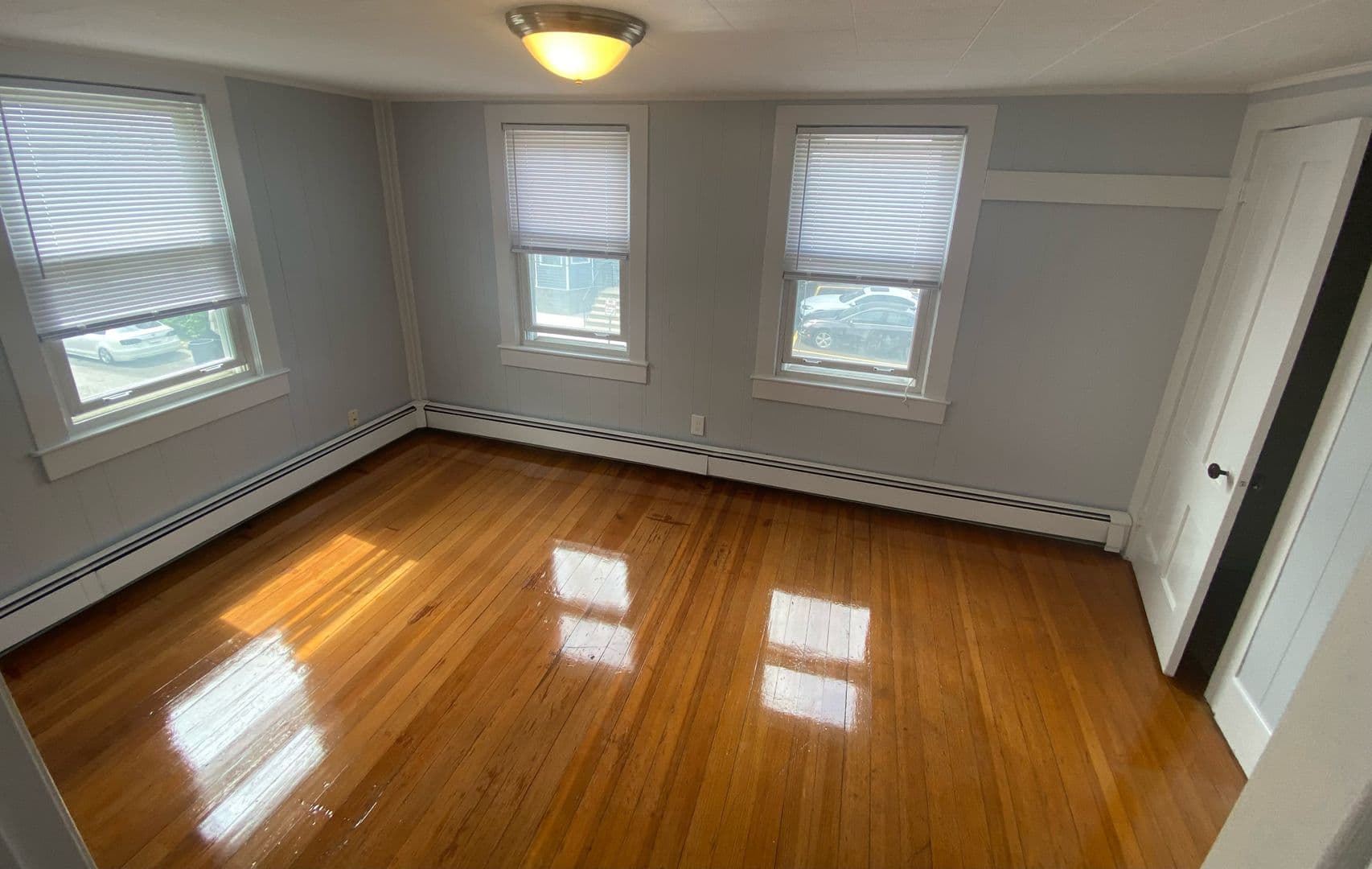 Milford Apartment: 11 Clark St