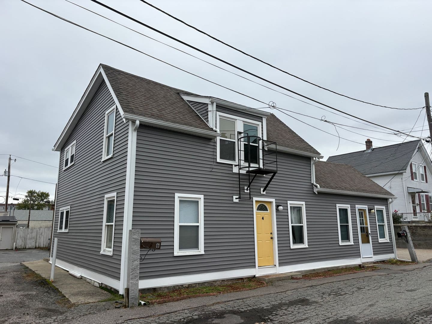 Milford Apartment: 4 - 6 Oliver Ct