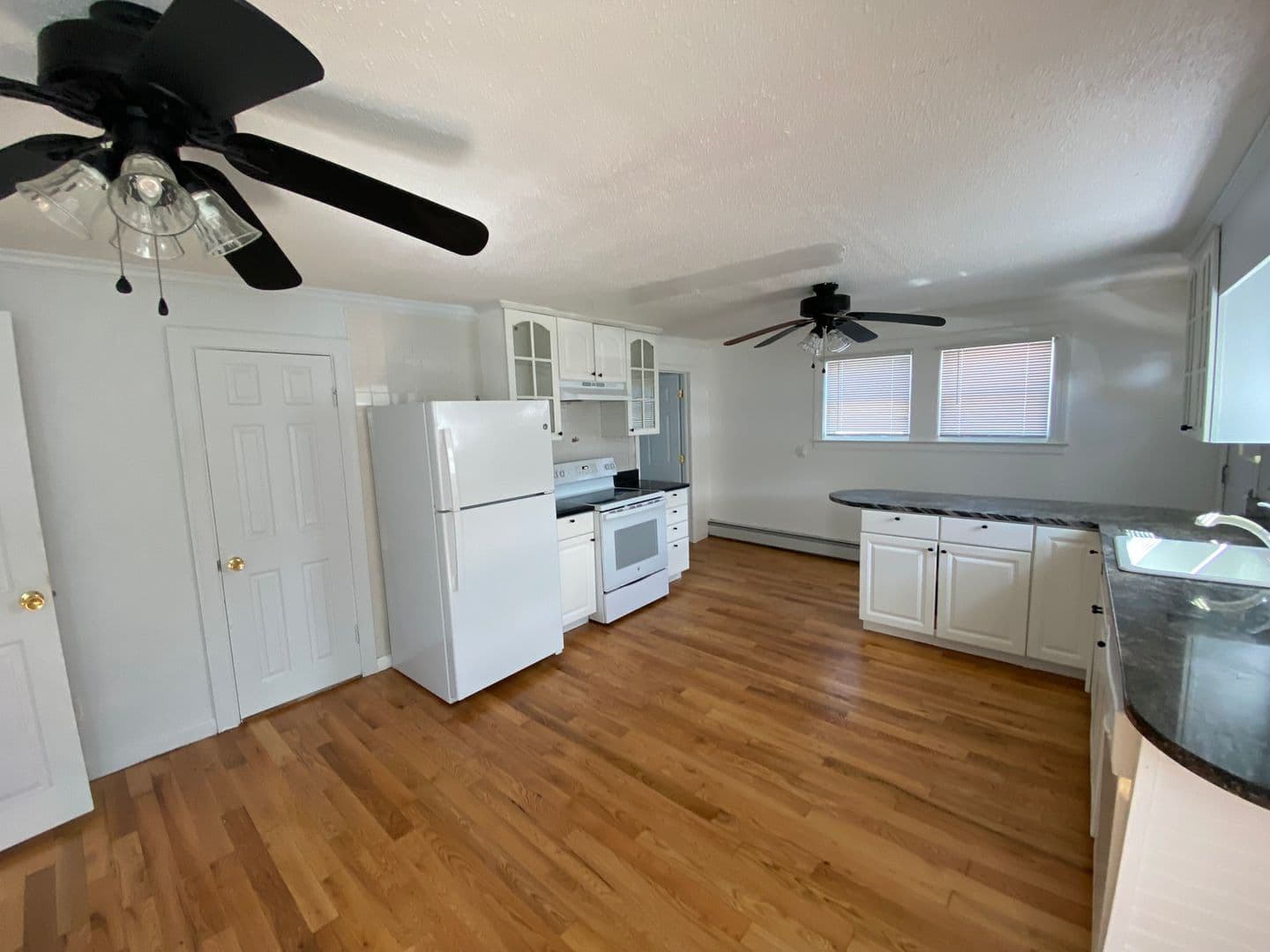 Milford Apartment: 4 - 6 Oliver Ct