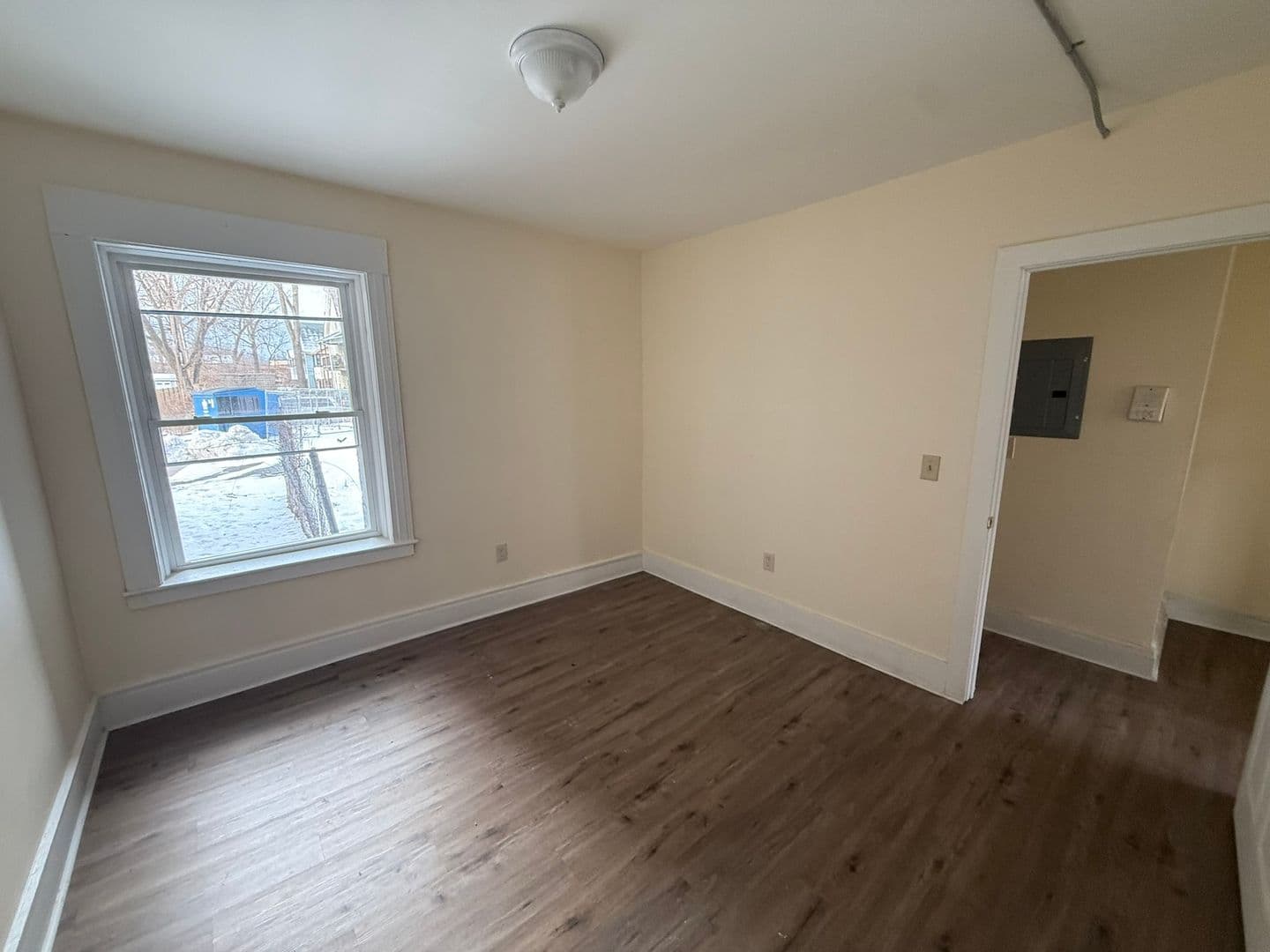 Springfield Apartment: 2718 Main St.