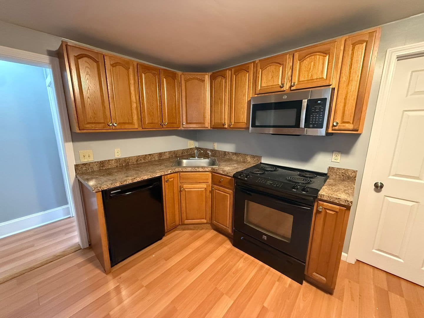 Palmer Apartment: 3129 High St
