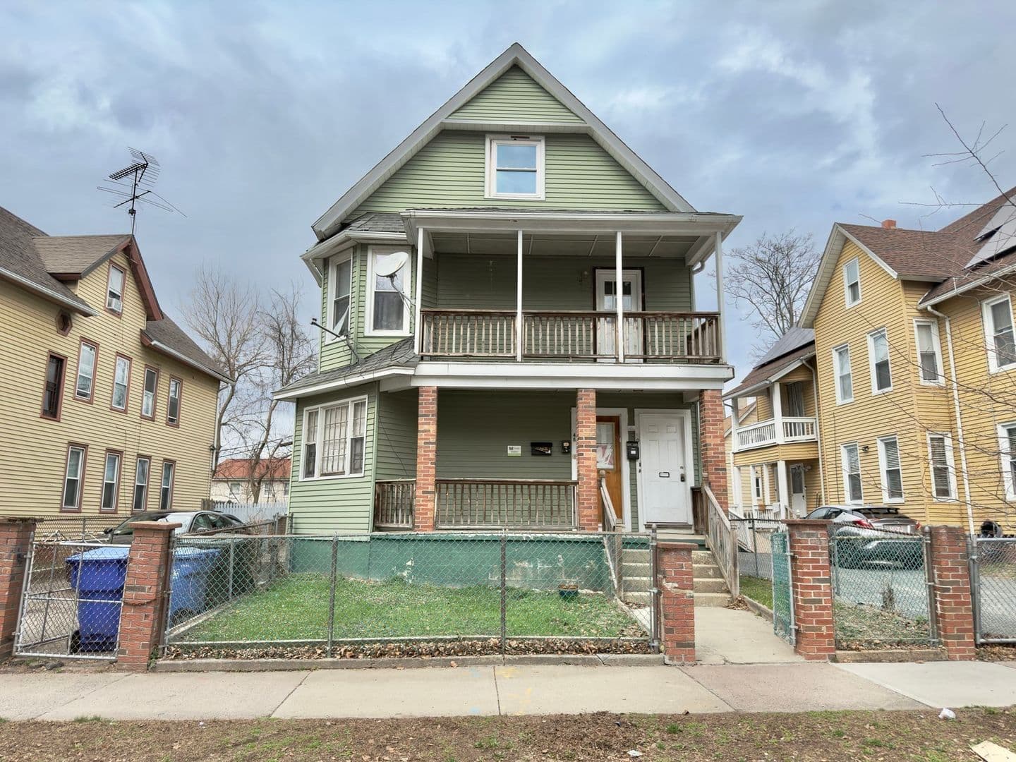 Springfield Apartment: 48-50 Acushnet Ave.