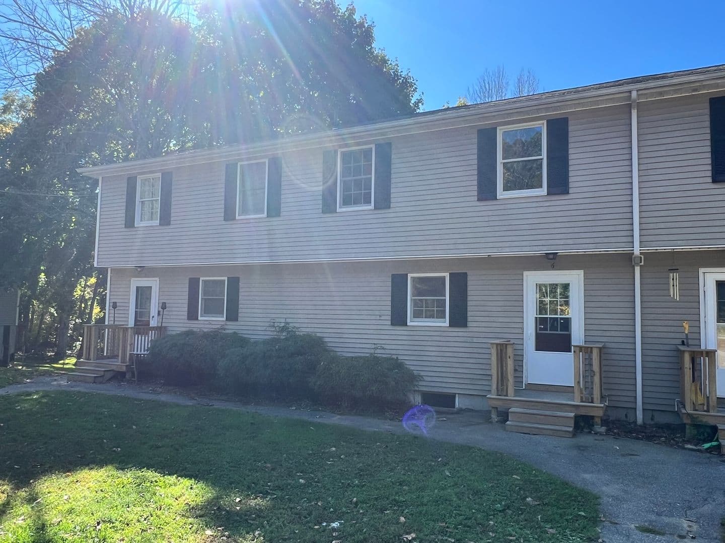 Warren Apartment: 13 Mill St