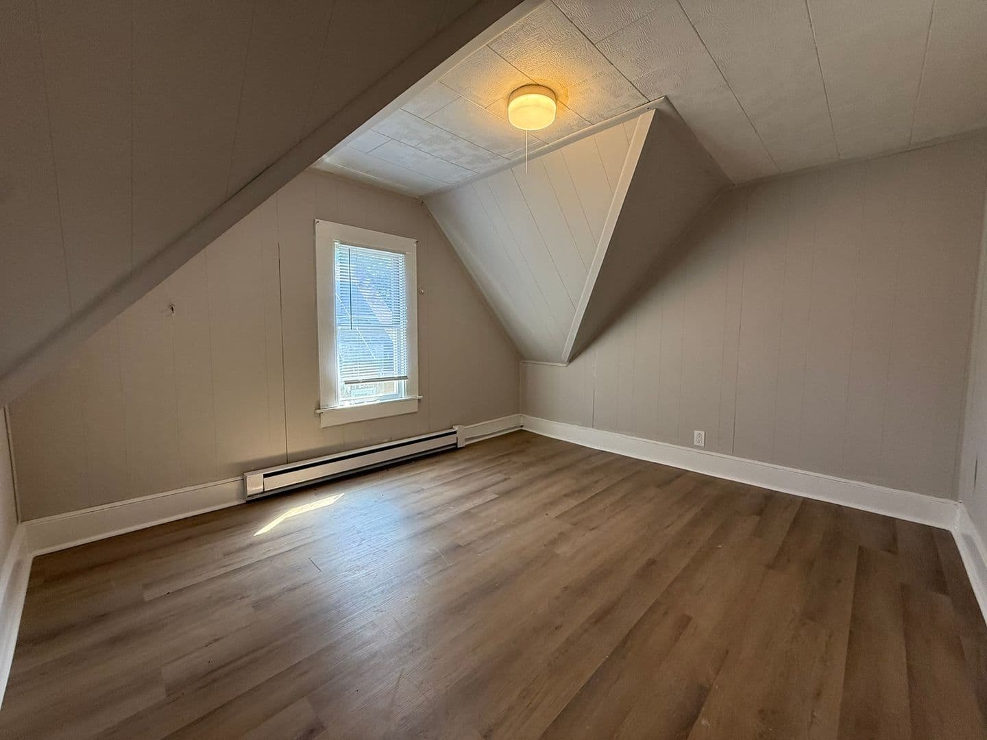 Springfield Apartment: 48-50 Acushnet Ave.