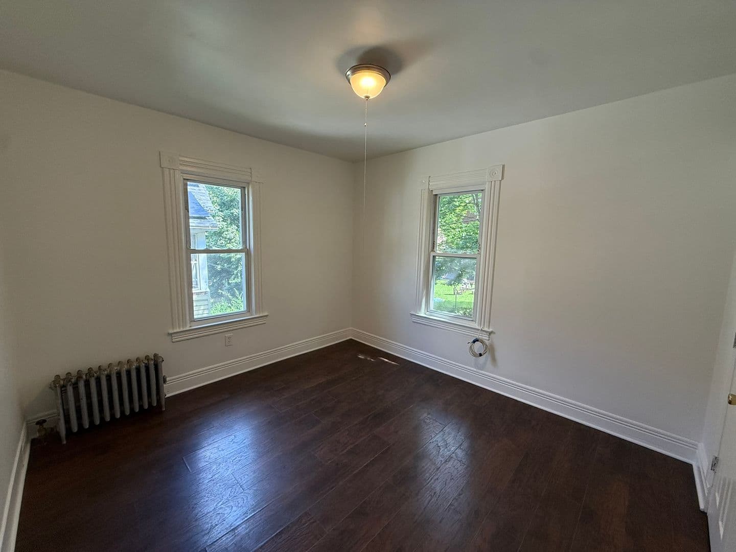 Springfield Apartment: 51 Acushnet Ave.