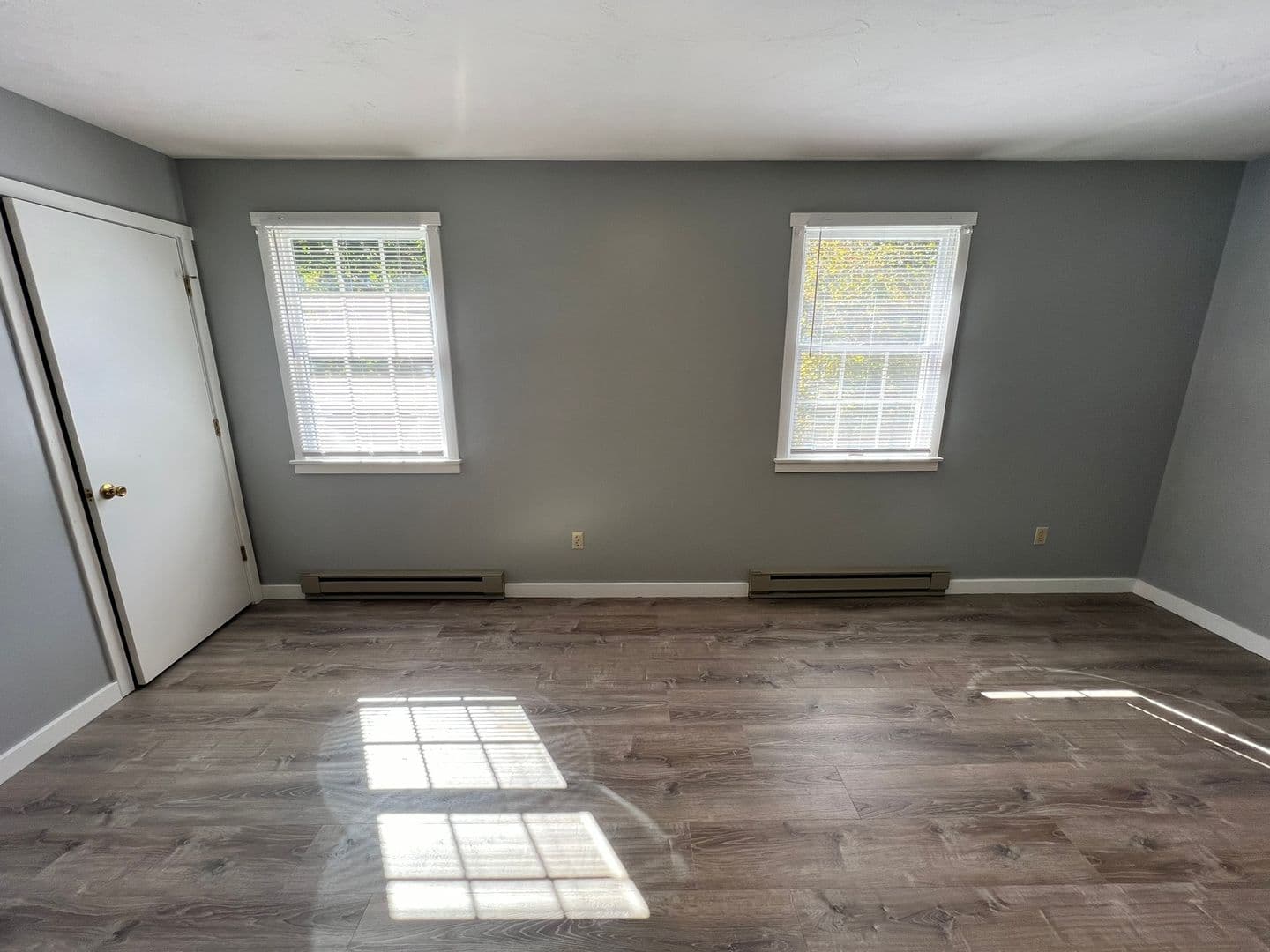 Warren Apartment: 13 Mill St