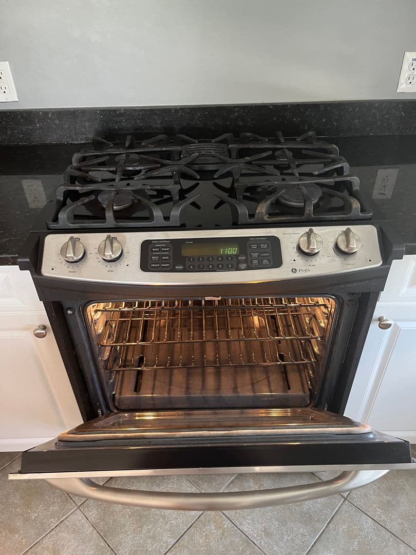 Braintree Condo: 614 Pond St