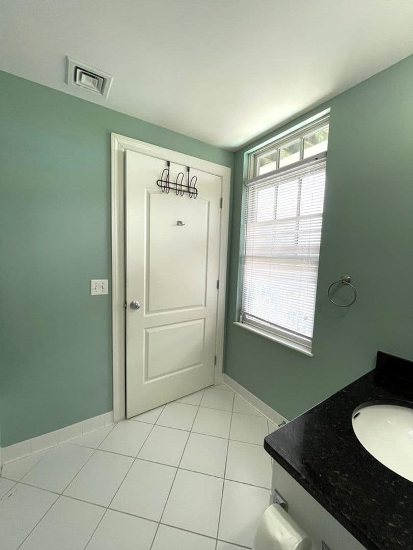 Braintree Condo: 614 Pond St